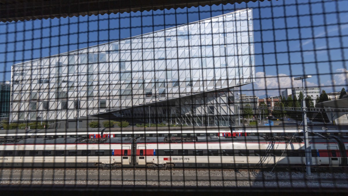 瑞士“避税天堂”之名：即便改革亦难以消除- SWI swissinfo.ch