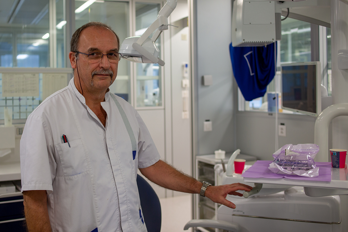 日內瓦大學醫院牙科診所的運營總監Serge Borgis認為，強制性的牙科保險將對瑞士的牙科護理品質產生負面影響。