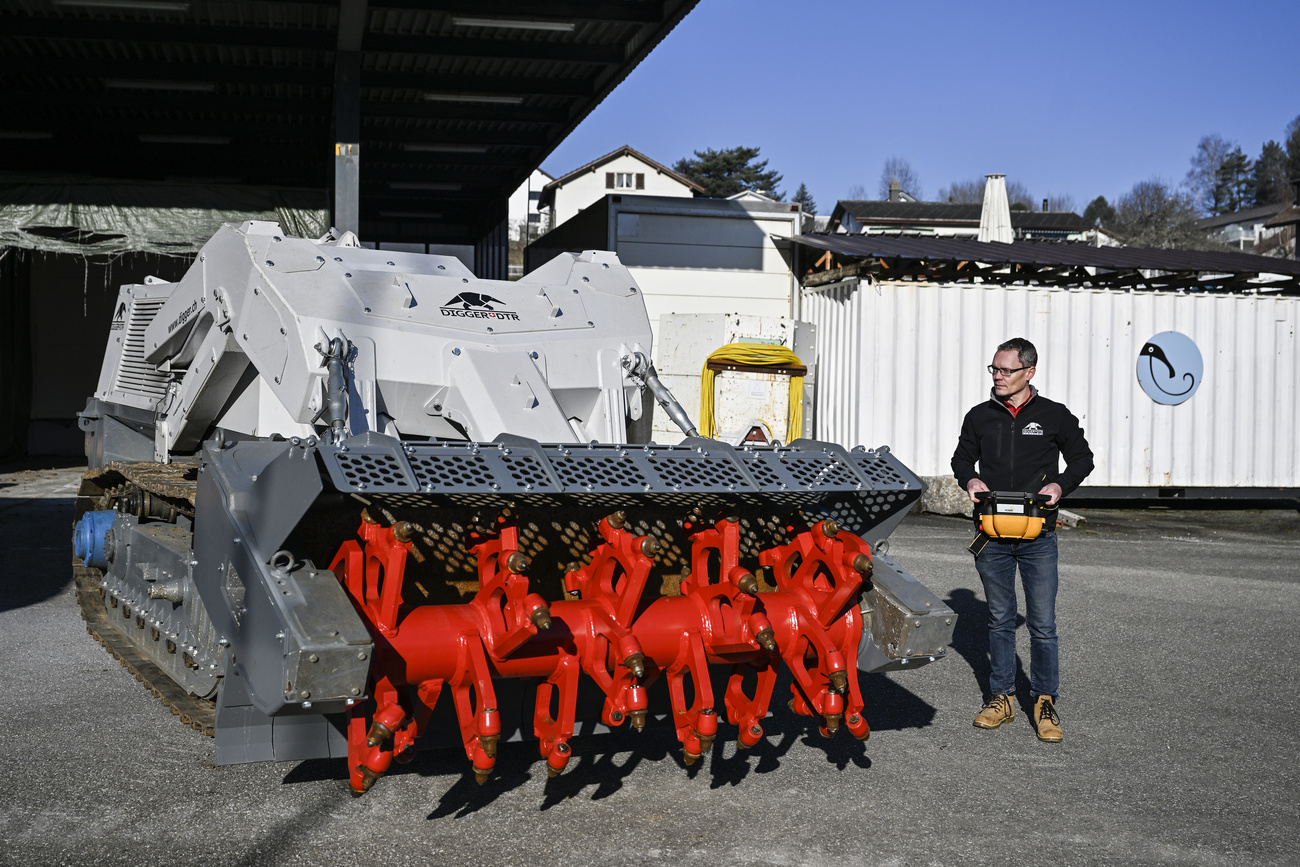 Swiss demining foundation Digger.