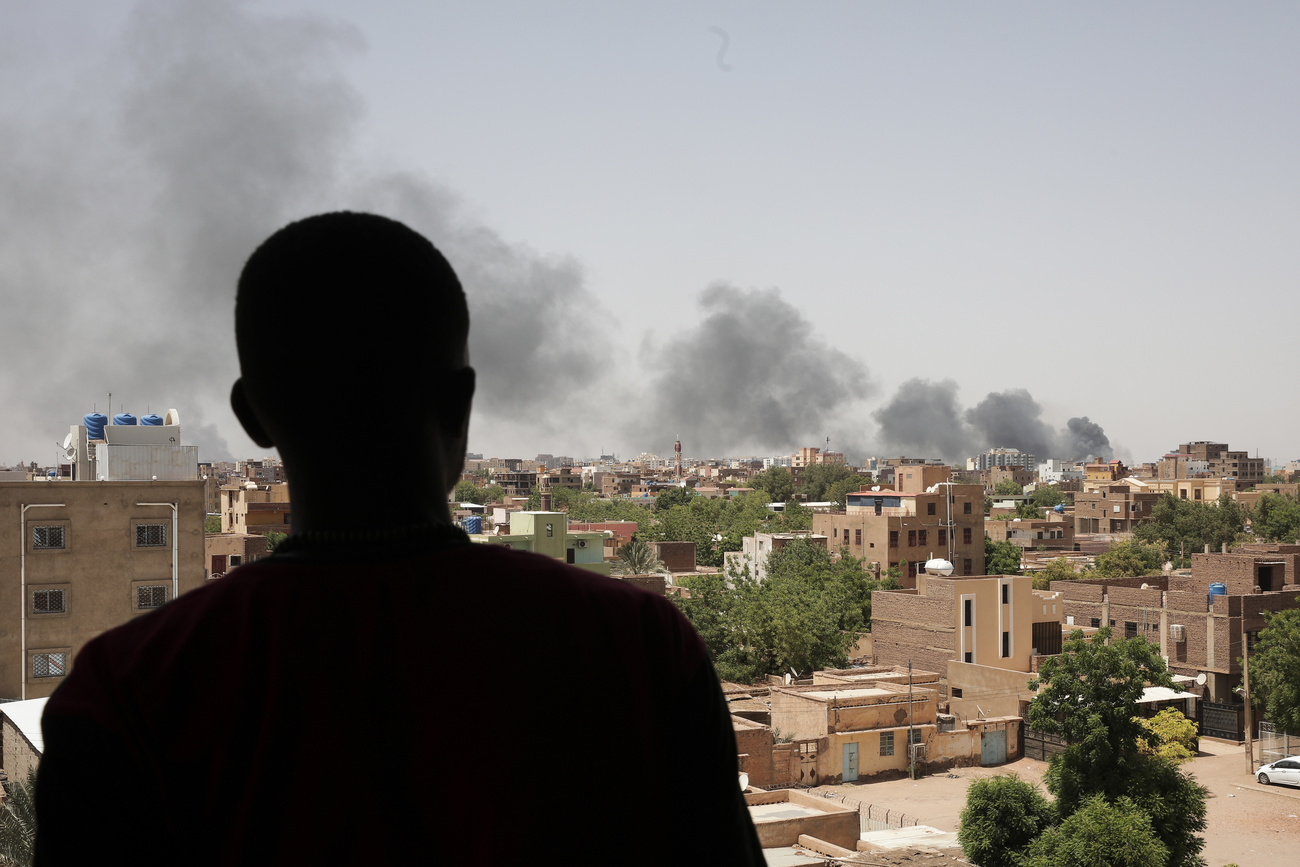 Smoke billows over Khartoum during fighting
