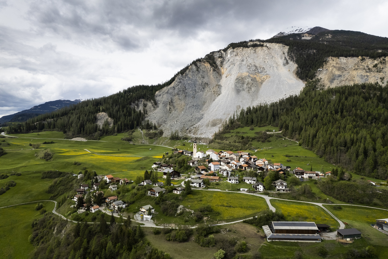 vista aerea su Brienz
