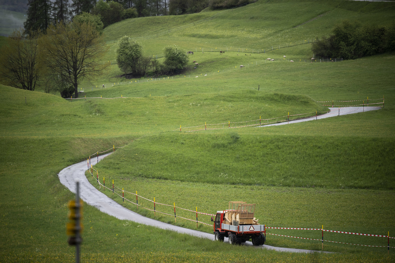 Il trasporto viene effettuato con vari mezzi.