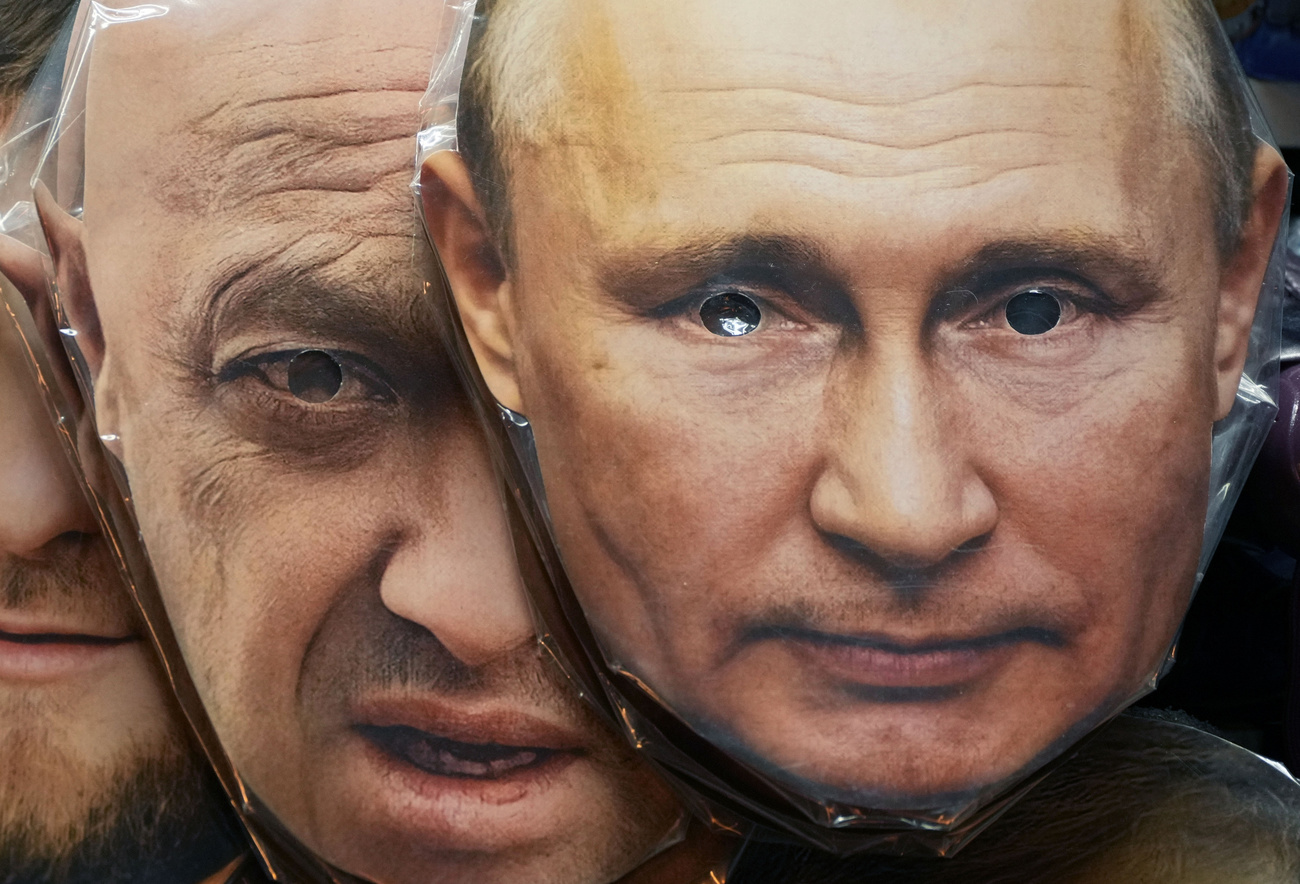 Putin and Prigozhin face masks