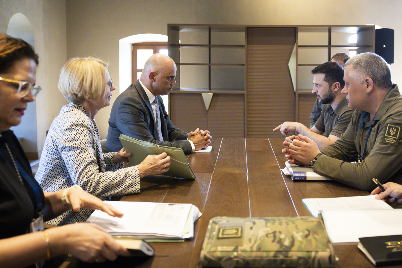 Les présidents suisse et ukrainien en Moldavie