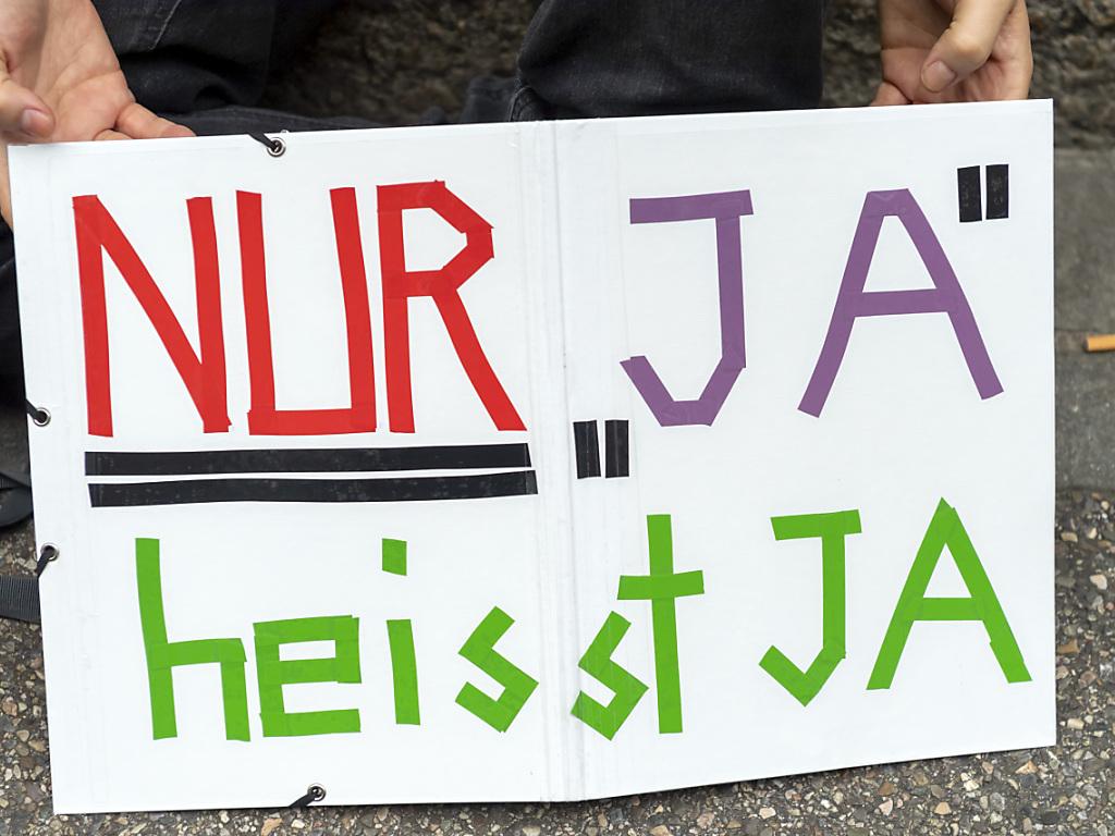 Transparent mit Schrift Nur Ja heisst Ja