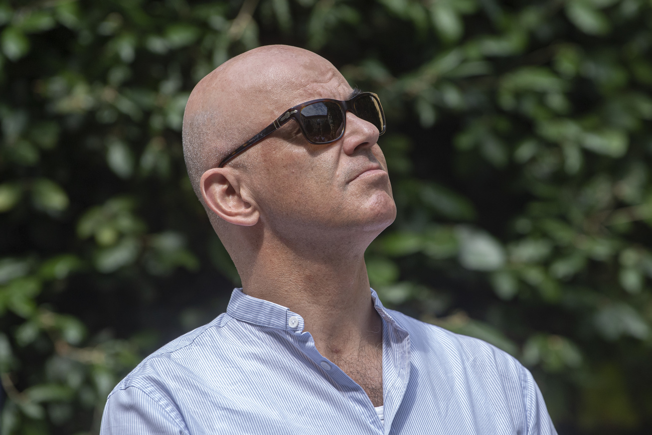 Alain Berset wears sunglasses in Ticino