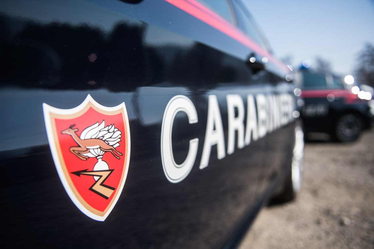 automobile dei carabinieri