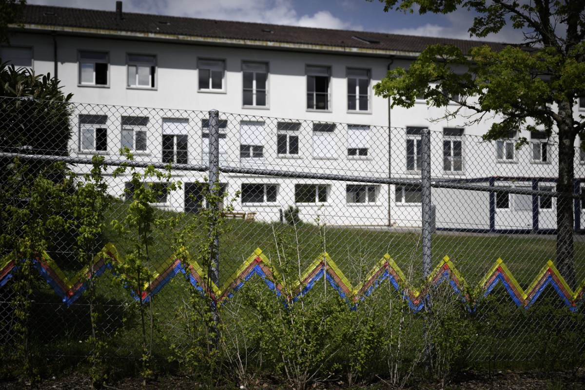 Security guards at Swiss asylum centre convicted of endangering life ...