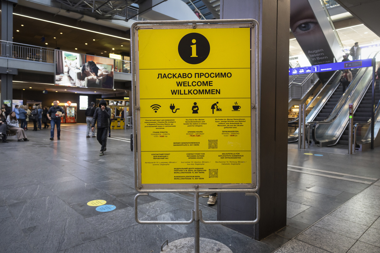 Welcome sign for Ukrainians at Bern station