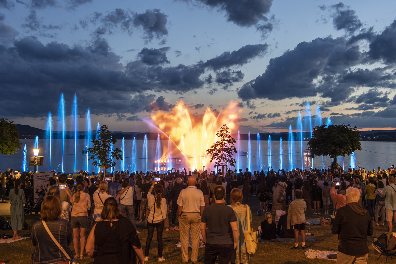 Zug water show