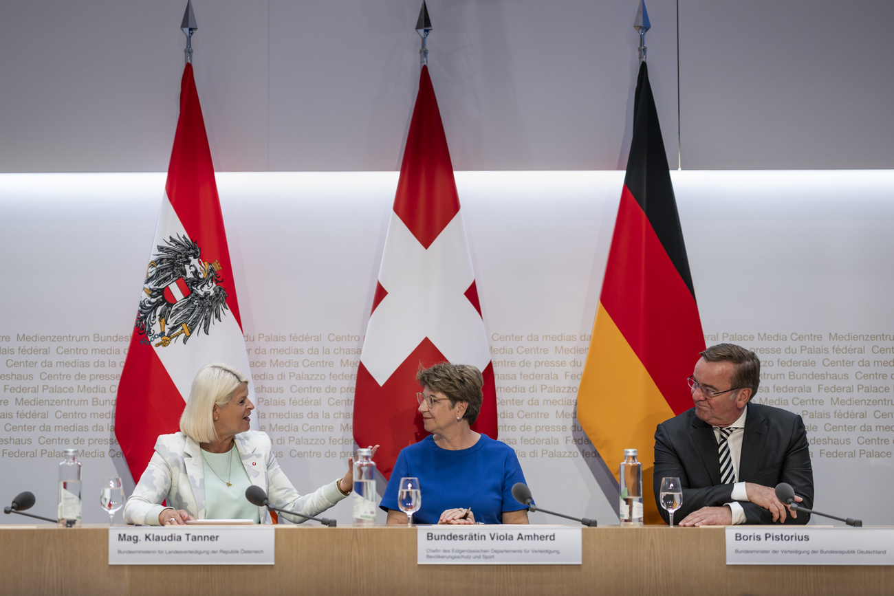 An einer Medienkonferenz in Bern