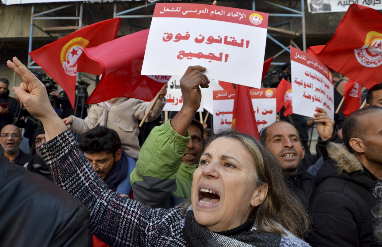 Proteste gegen die Politik von Tunesiens Präsident