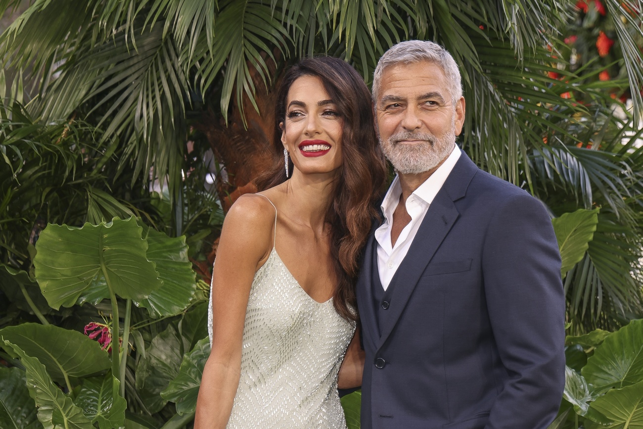 George Clooney con la moglie Amal.