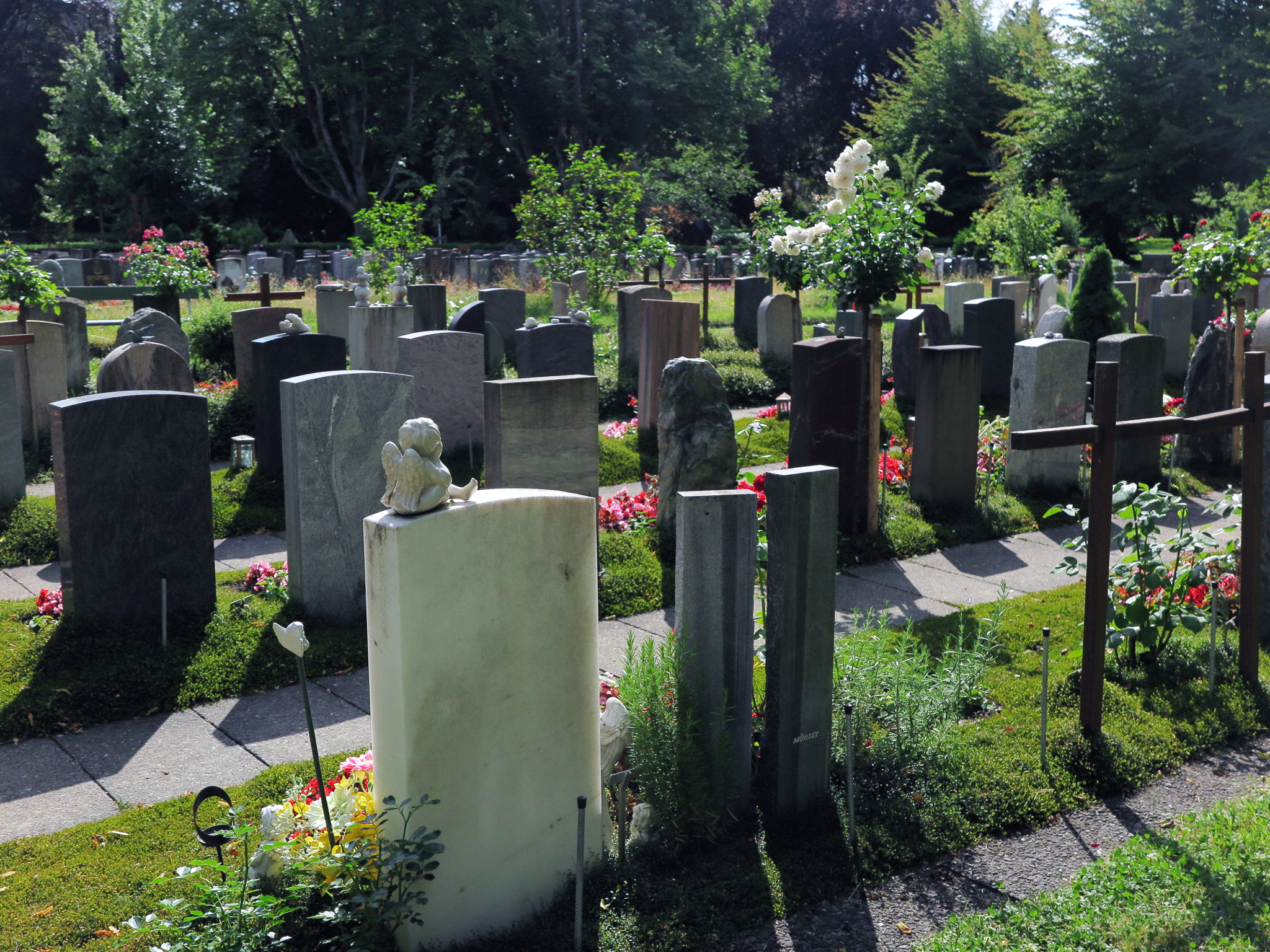 チューリヒにあるジルフェルト市営墓地。誰もが安らかに眠りたいと思っている