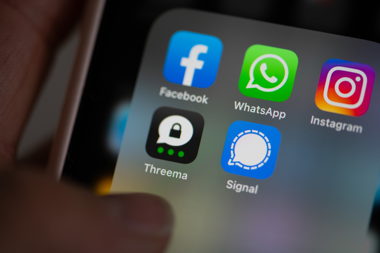 Icone di diverse App sullo schermo di un telefono intelligente.