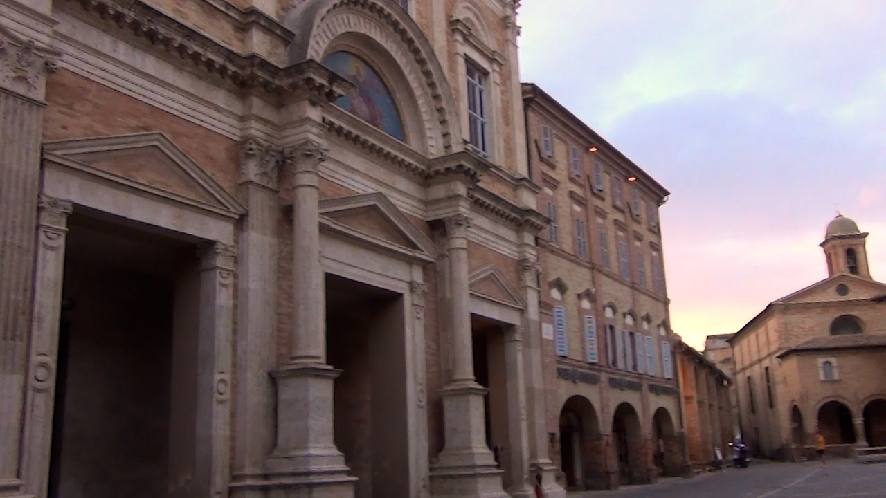 facciata di una chiesa