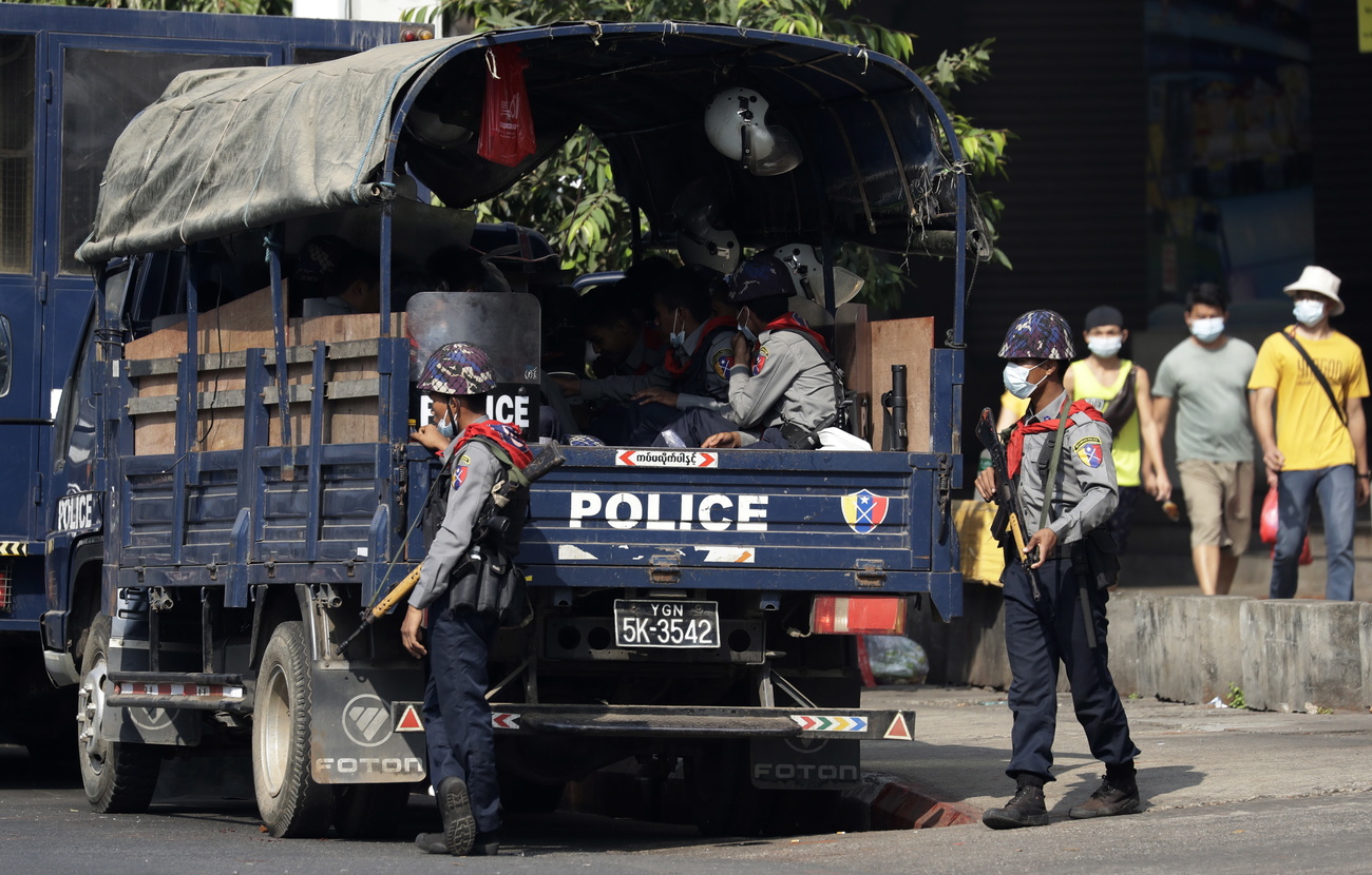 Myanmar police