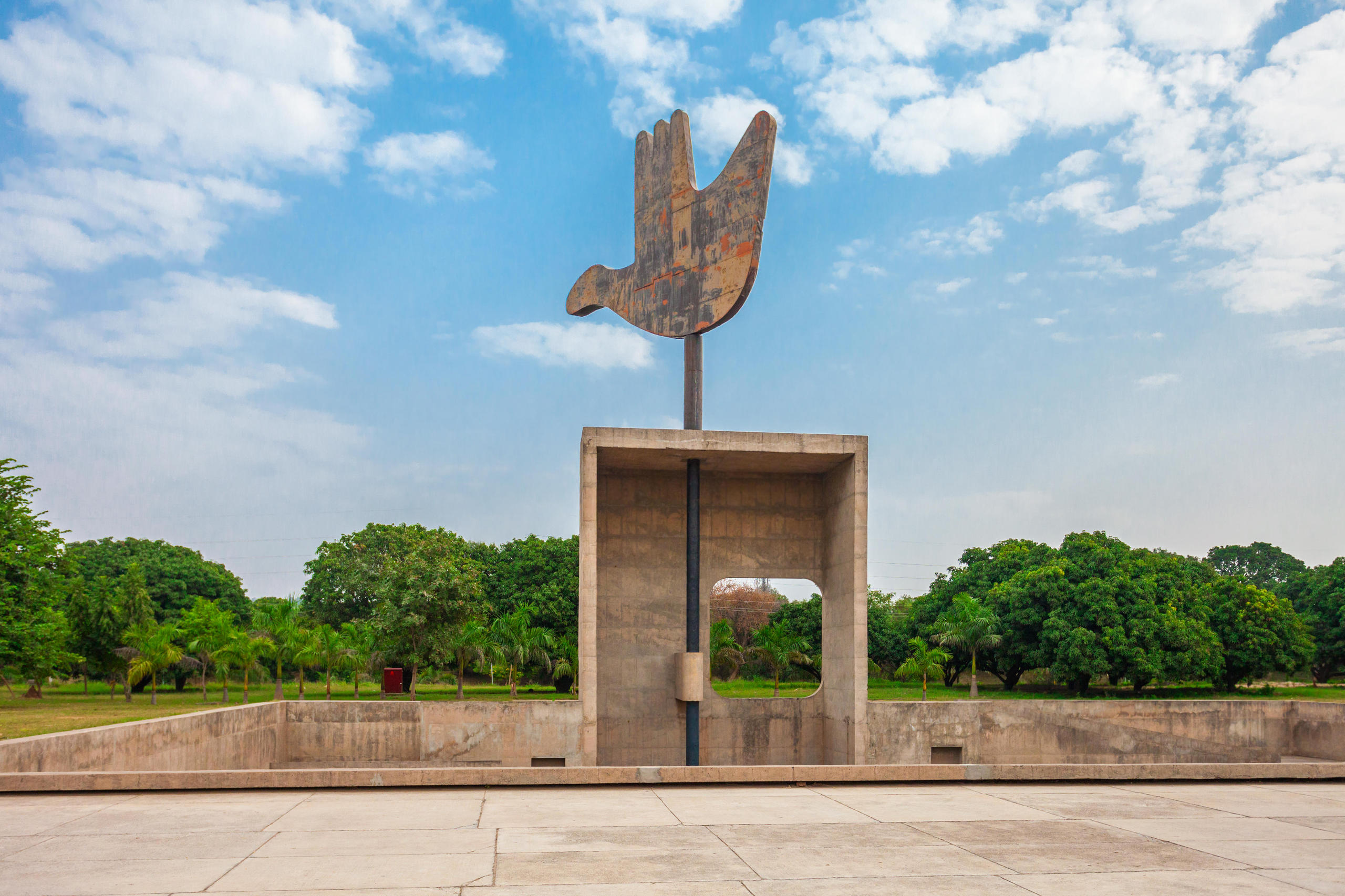 Das Open Hand Monument im indischen Unionsterritorium Chandigarh