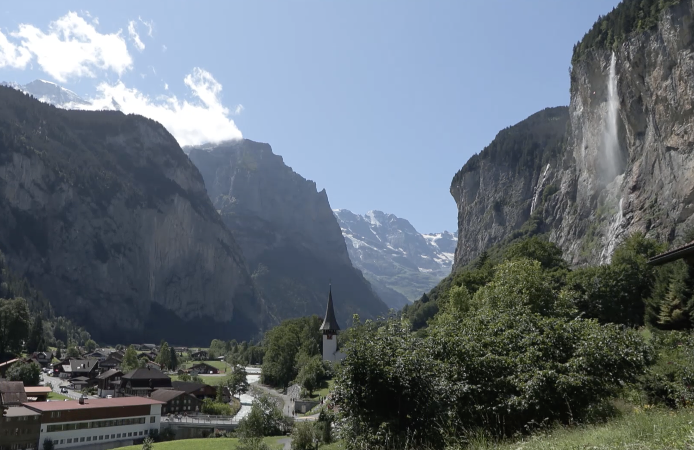 Blick auf das Dorf Lauterbrunnen