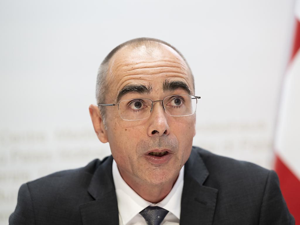 Neuenburger Polizeikommandant wird oberster Schweizer Zöllner - SWI ...