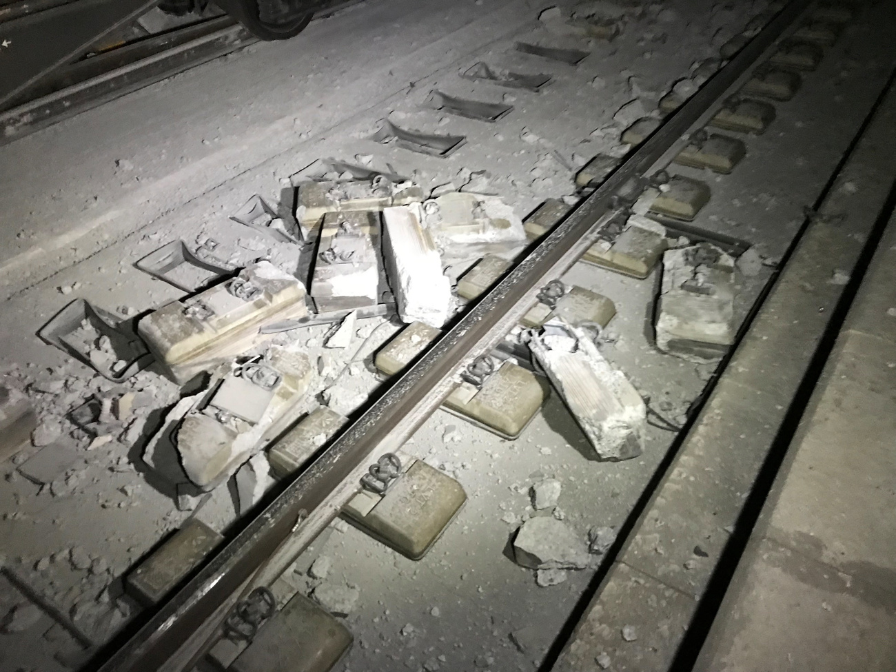 tracks