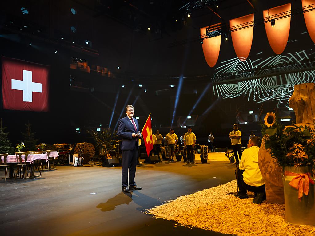 SVPPräsident Marco Chiesa will keine 10MillionenSchweiz SWI