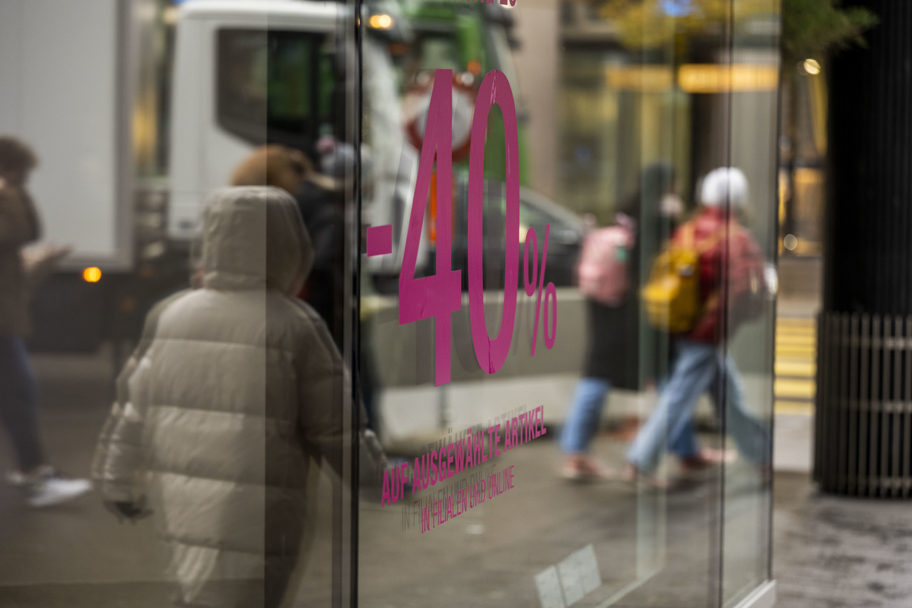 Shopping-Arkade mit Aufkleber -40%