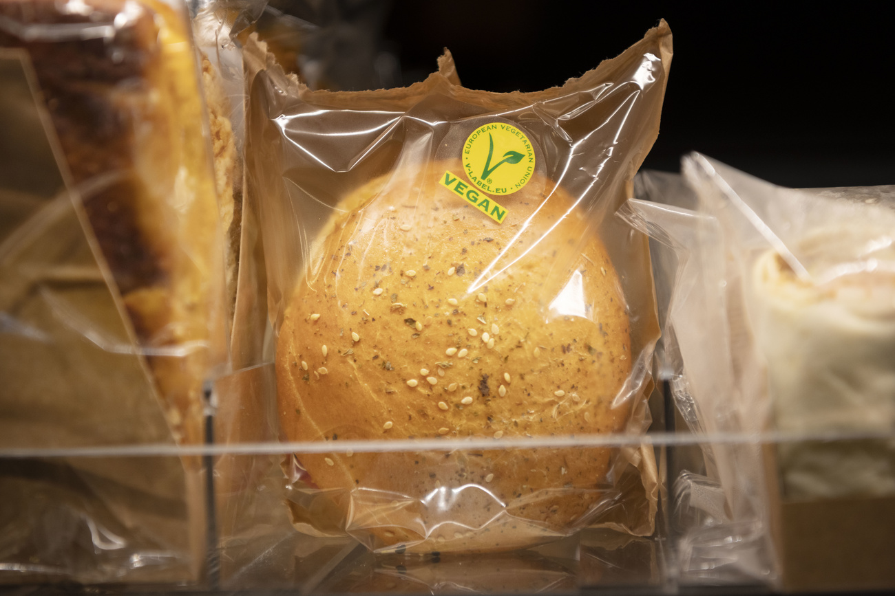panino imballato con etichetta VEGAN