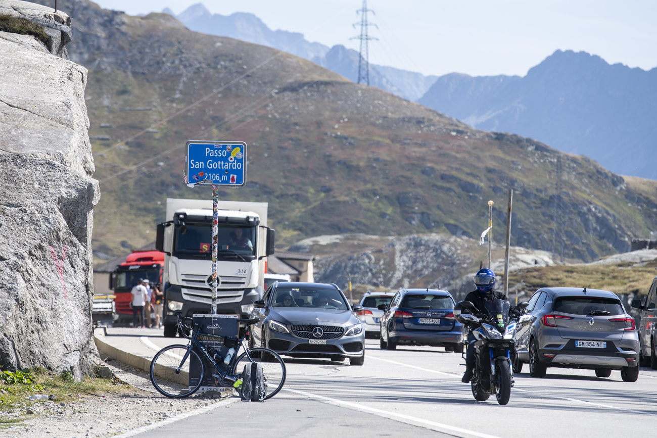 Traffic outside the Gotthard road tunnel