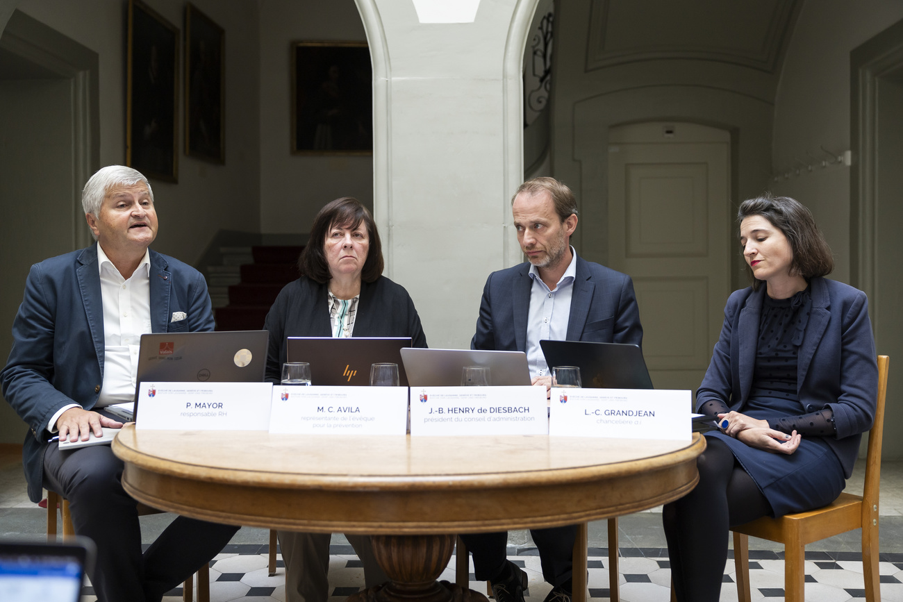 La conferenza stampa della diocesi di Losanna, Ginevra e Friburgo.