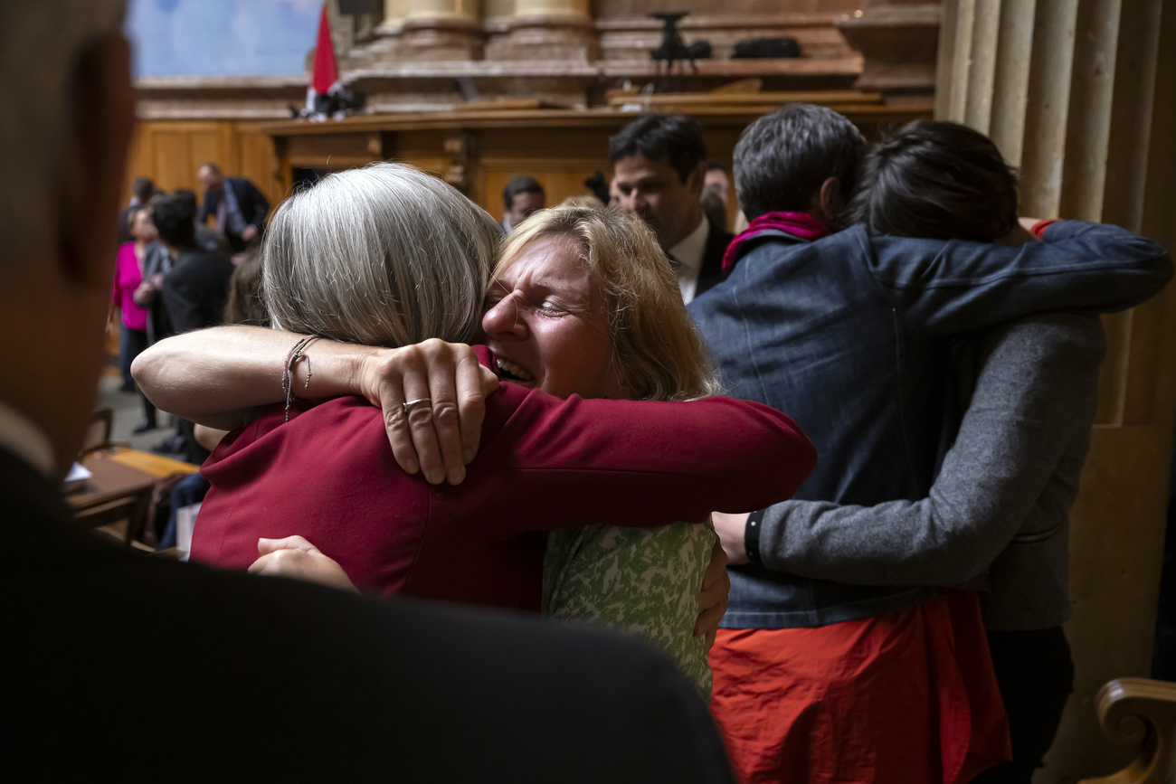 Abbracci e saluti a Palazzo federale.