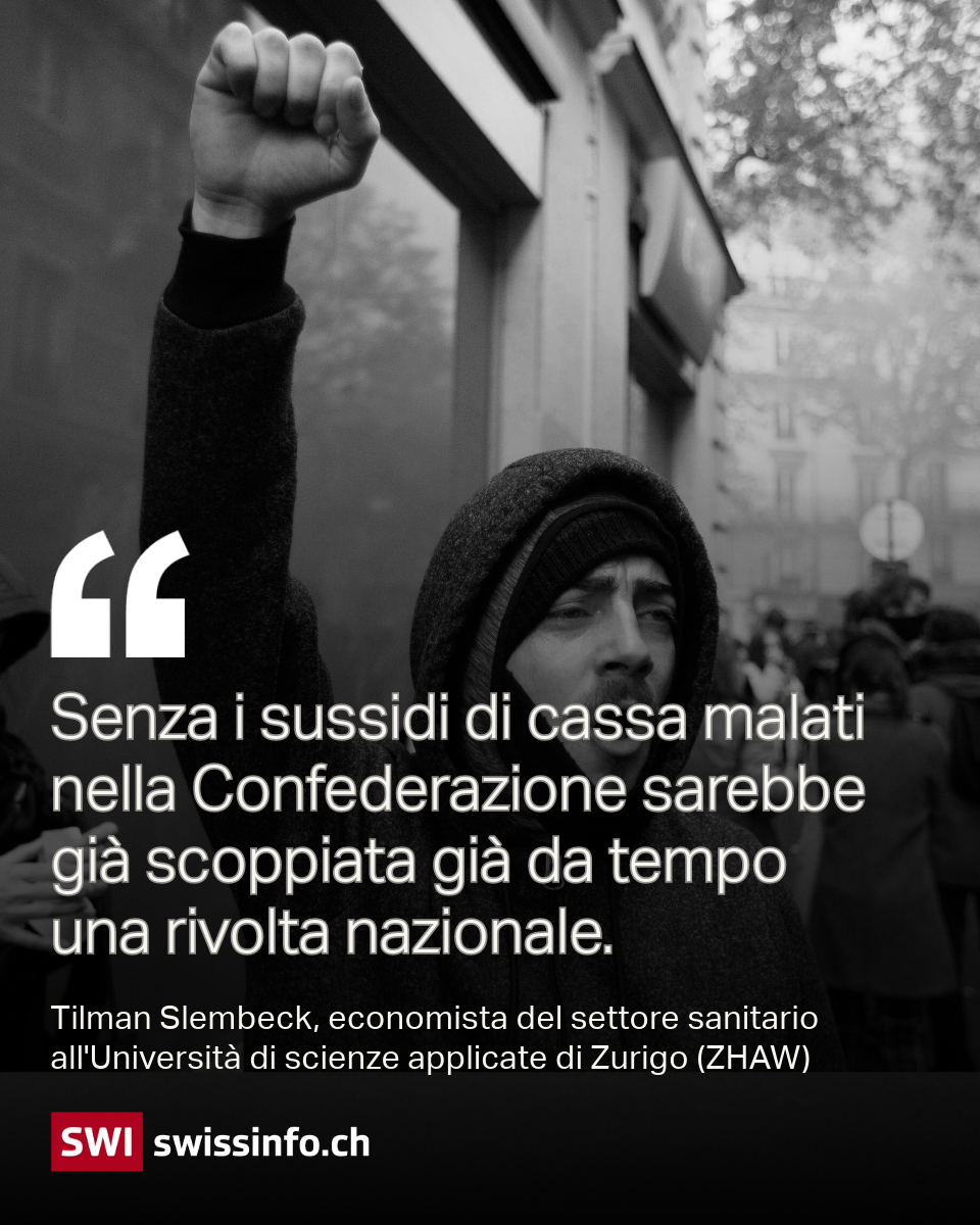 Persona con pugno alzato