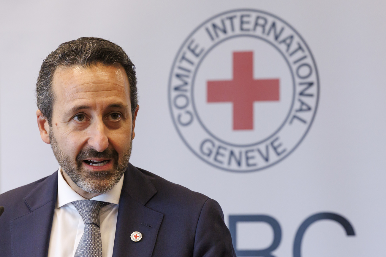 ICRC to cut additional 270 jobs at headquarters by 2024 - SWI swissinfo.ch