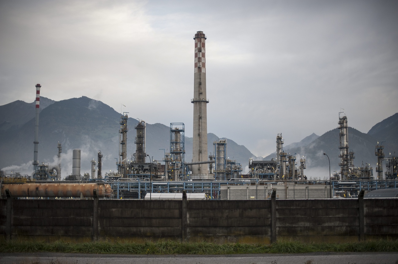 vue d une raffinerie