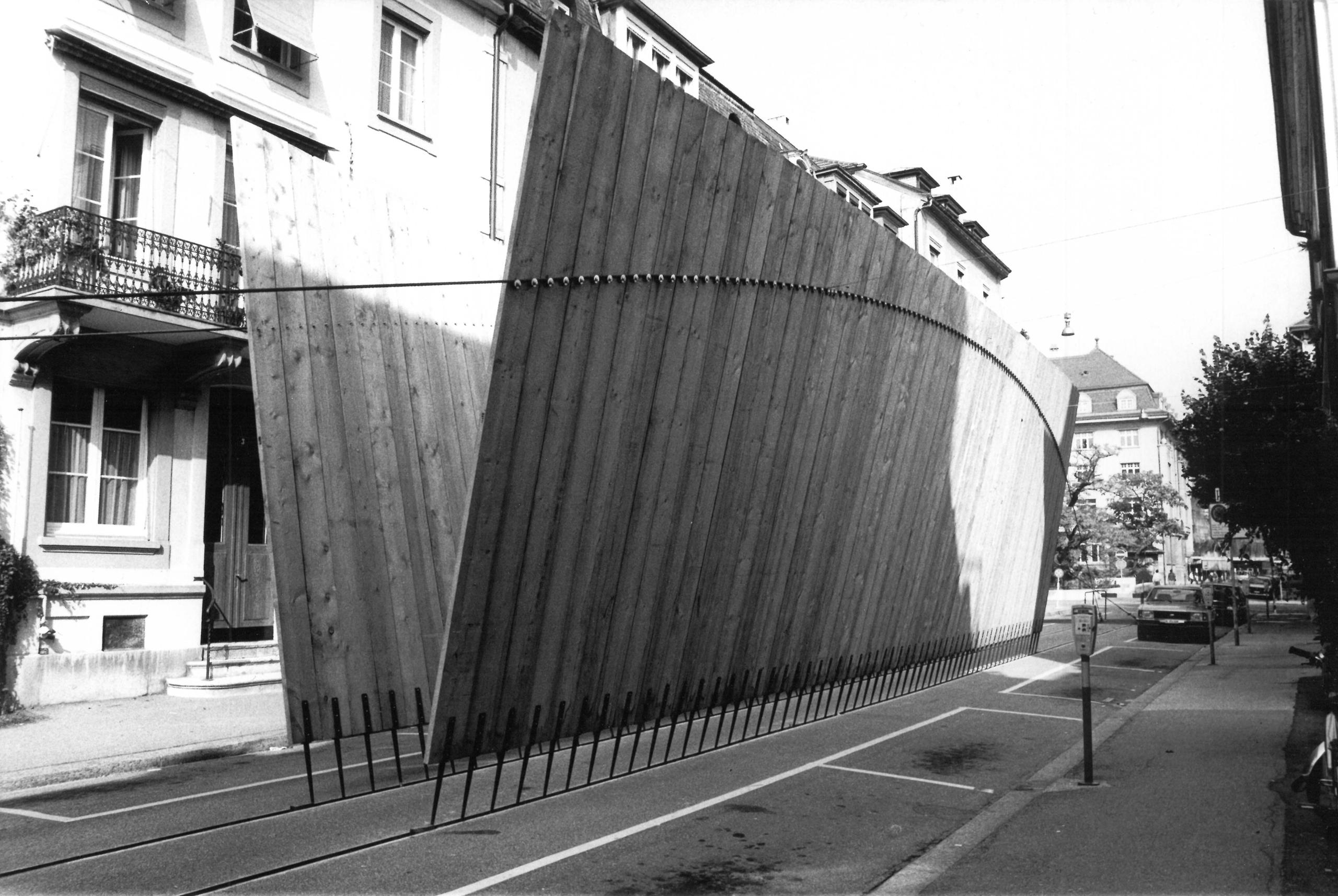 Installation de rue en 1986 à Bienne