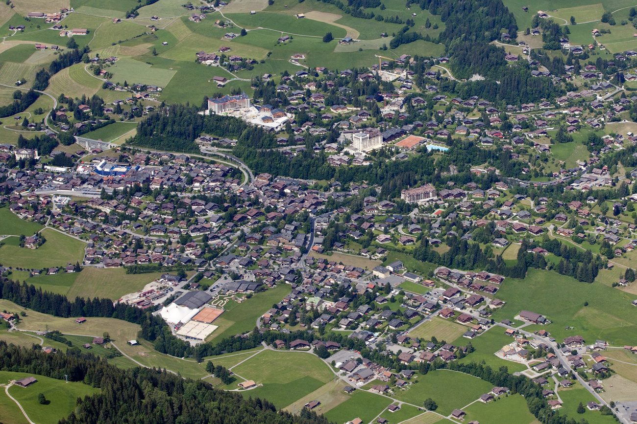 Veduta aerea di Gstaad.