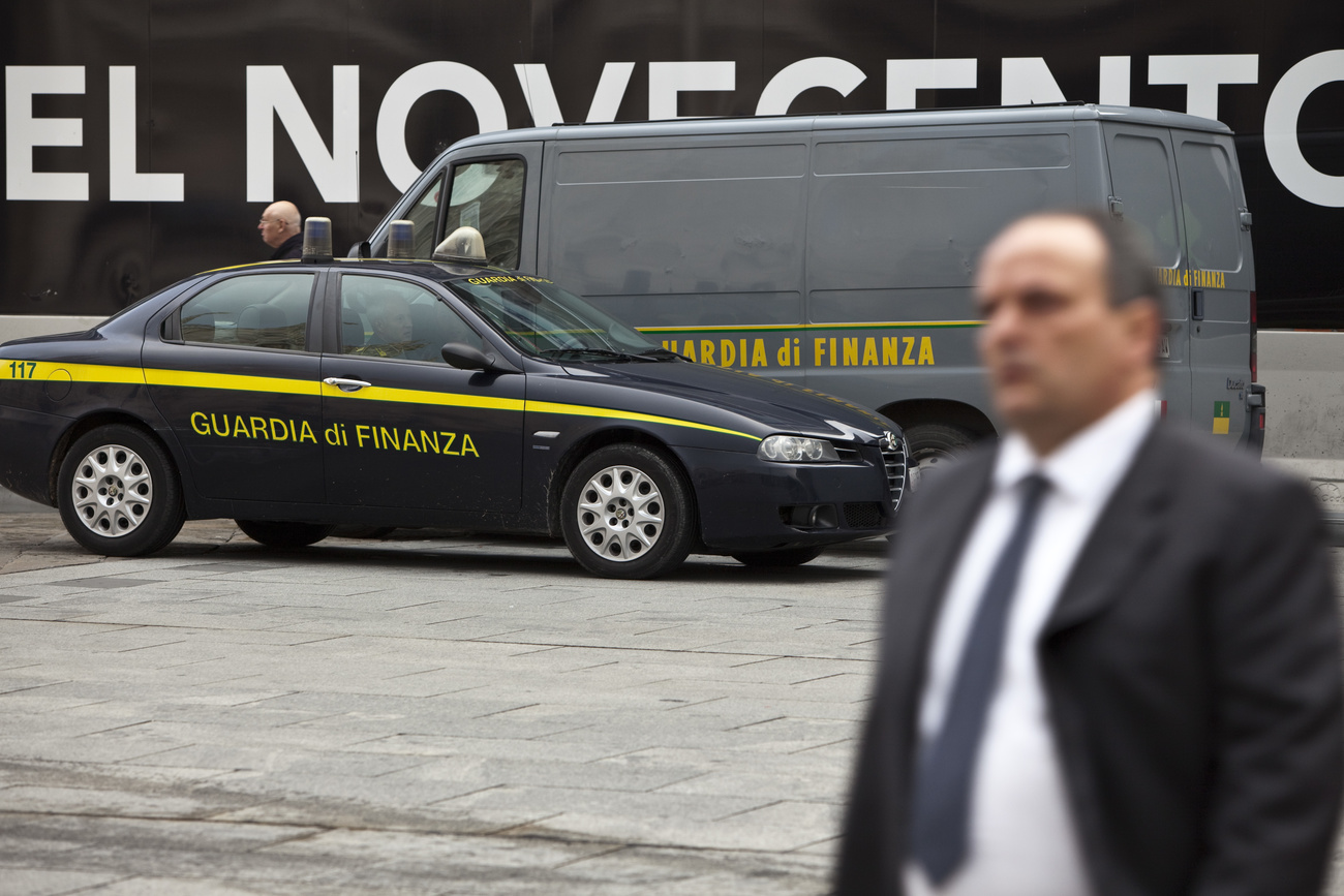 Alla ricerca dei furbetti del reddito di cittadinanza.