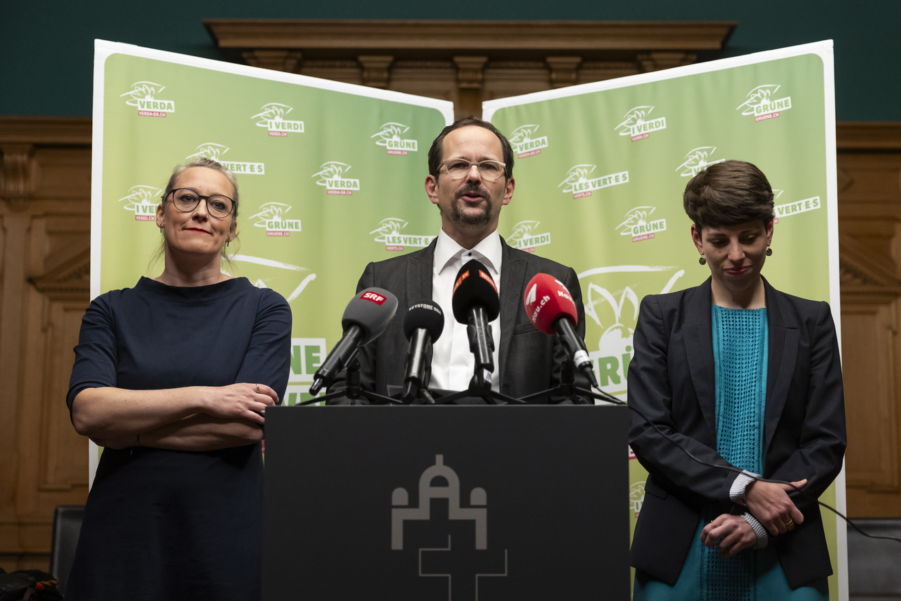 konsternierte Parteileitung der Grünen