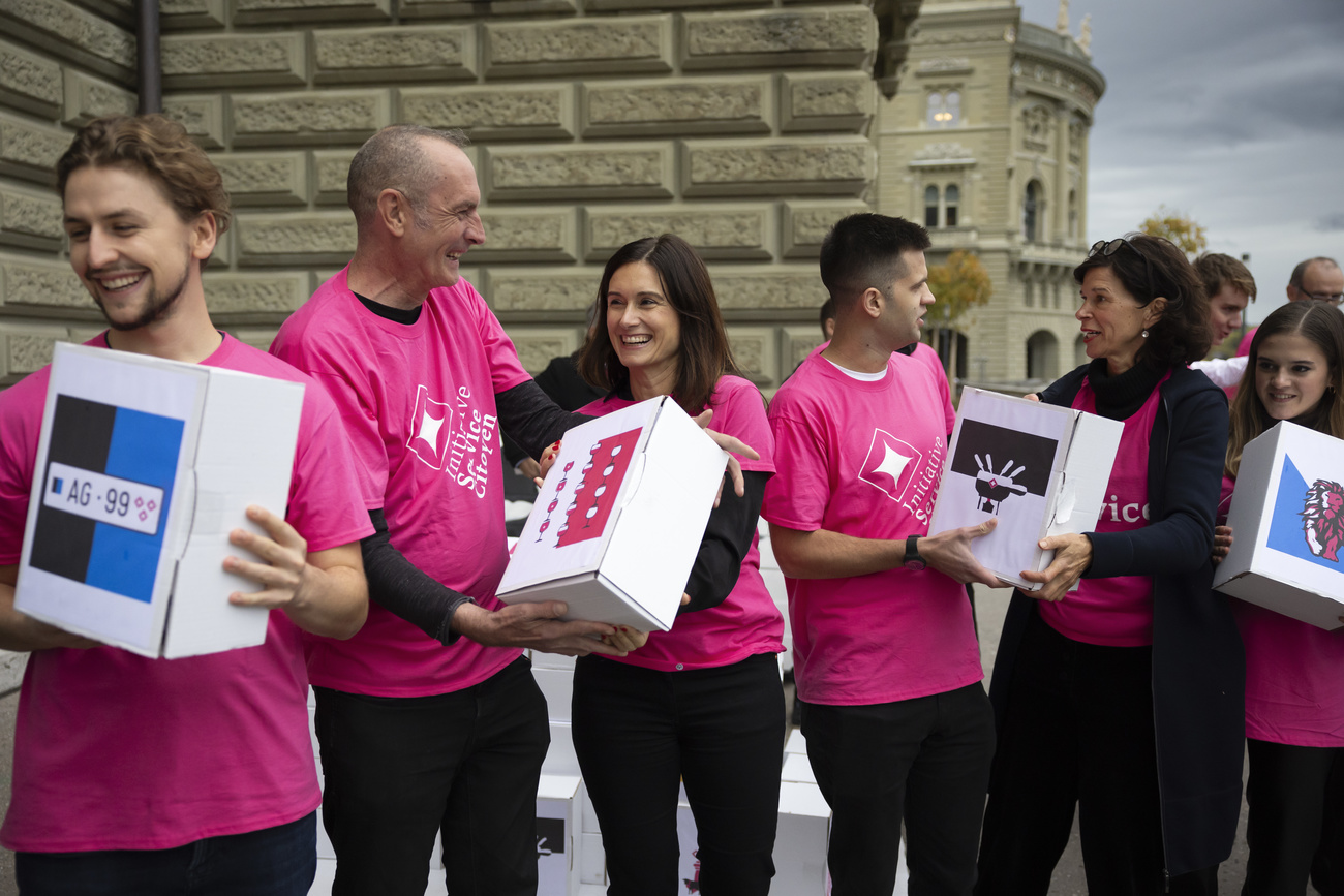 Dépôt d’une initiative populaire à la Chancellerie fédérale