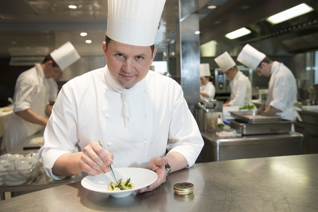 Franck Giovannini nel suo ristorante Hotel de Ville a Crissier.