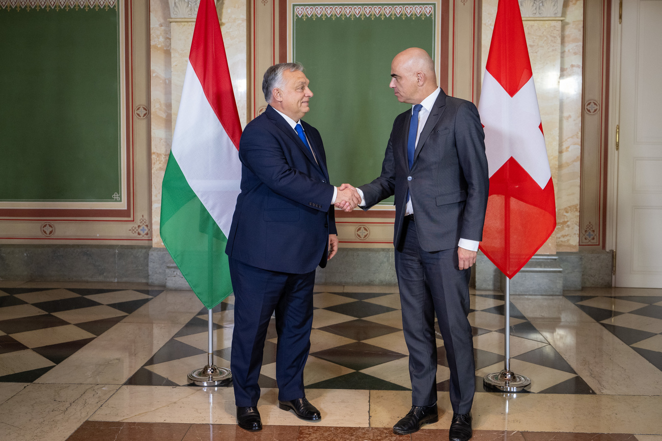 Il premier ungherese Viktor Orban con il presidente della Confederazione Alain Berset.