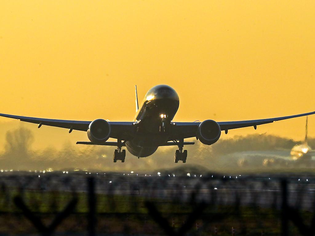 Passagierjet beim Start