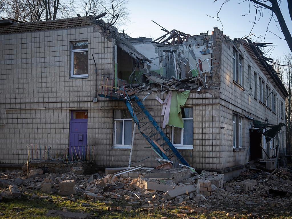 Schockierend Ukraine Meldet Tote Und Verletzte Ferienlager Angriff Erschüttert Die Welt - qopxr7e