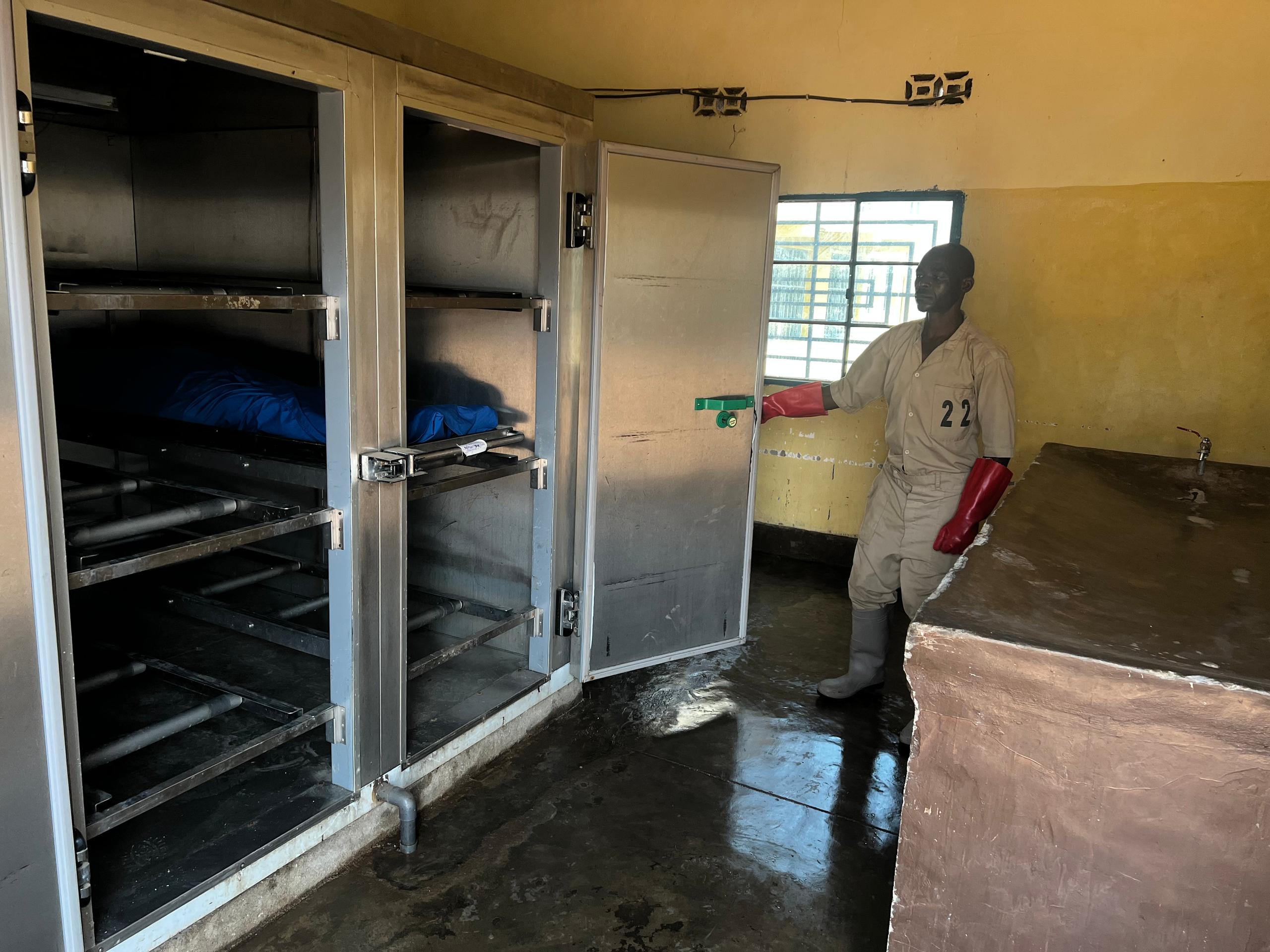 Leichenhalle eines Regionalspitals in Burundi