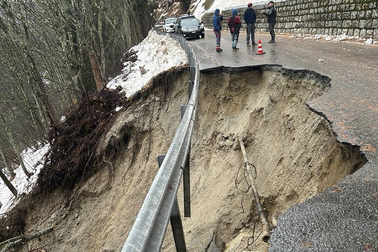 Road subsides in canton Valais.