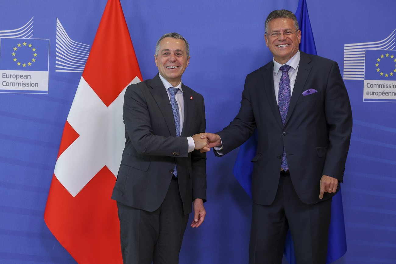 Maros Sefcovic (a destra) e Ignazio Cassis nell incontro dello scorso 18 luglio a Bruxelles.