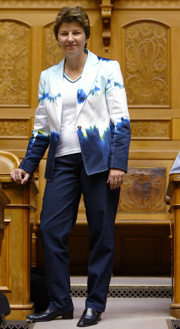 2005年，維奧拉·阿姆赫特在位於伯恩的聯邦議會國民院大廳。