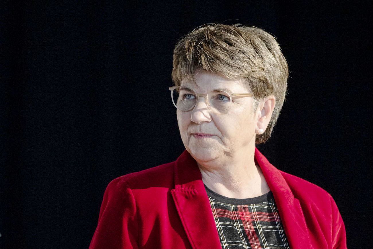 Viola Amherd blickt entschlossen