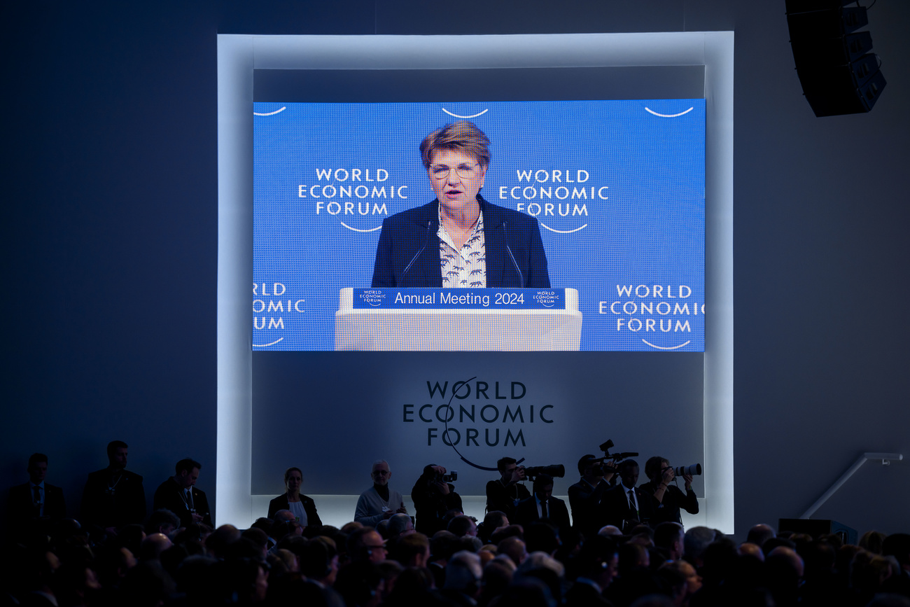 Amherd giving speech at WEF
