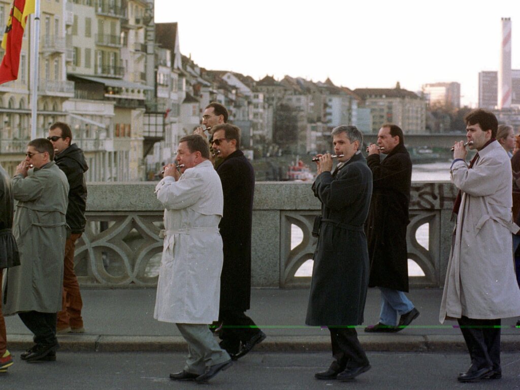 Baugruben an Basler Freien Strasse beeinträchtigen Bummel-Defilee - SWI ...